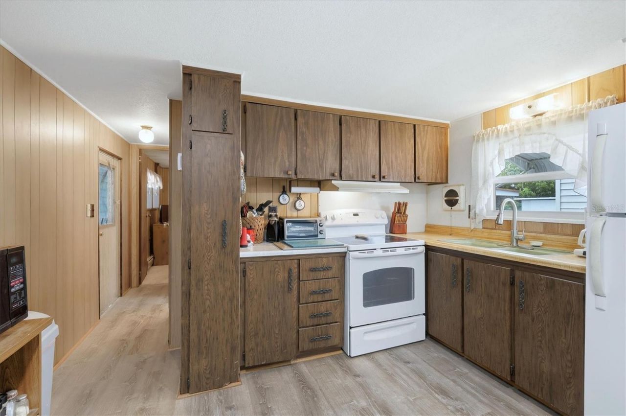 1112 46th Avenue Drive E, Ellenton, FL 34222 Photo