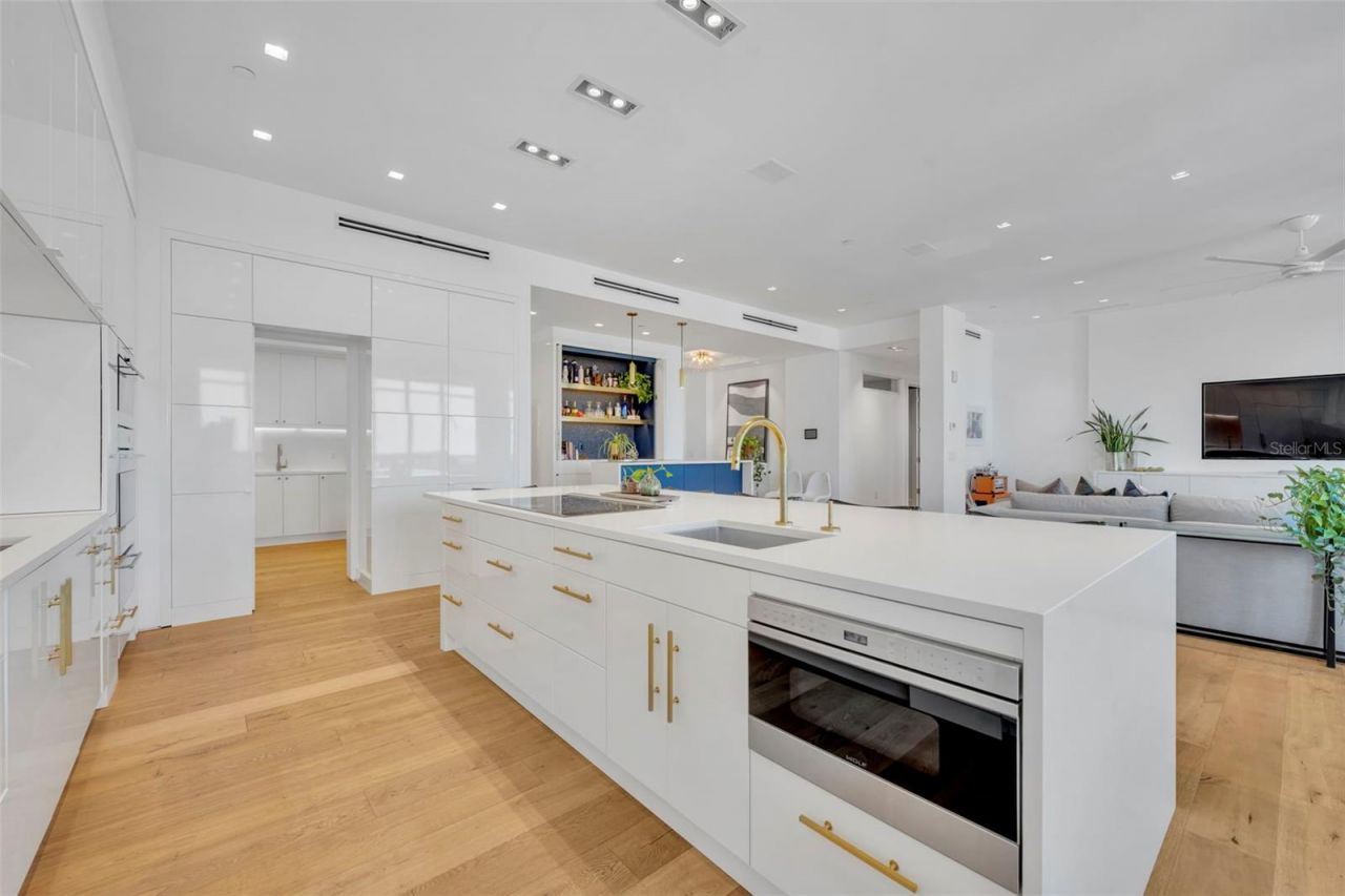 100 S Eola Drive , Unit PH 116, Orlando, FL 32801 Photo