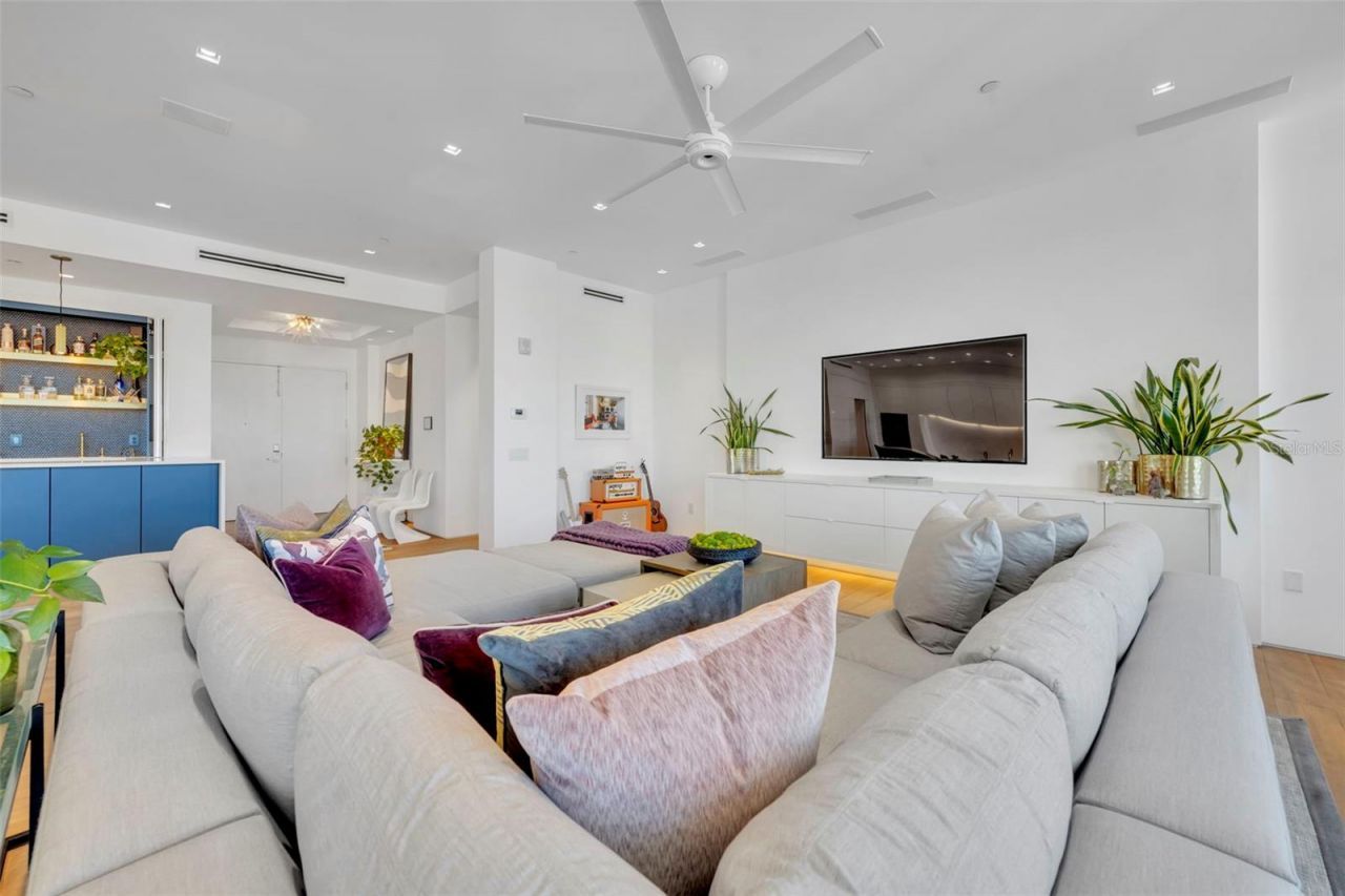 100 S Eola Drive , Unit PH 116, Orlando, FL 32801 Photo