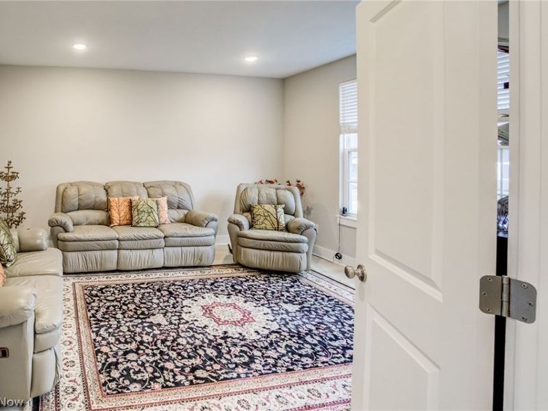 2848 Galway Drive, Brunswick Hills, OH 44212 Photo 7