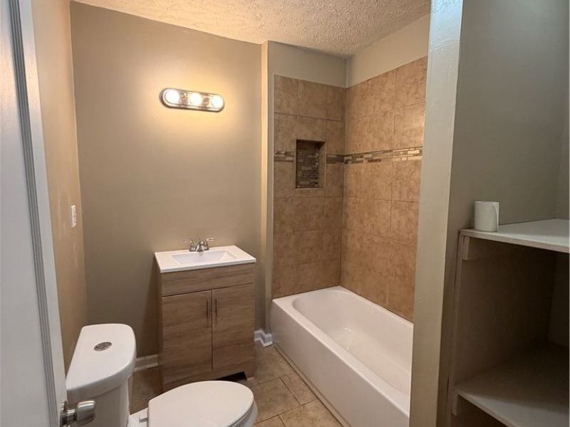 1333 E 142nd Street, East Cleveland, OH 44112 Photo 14