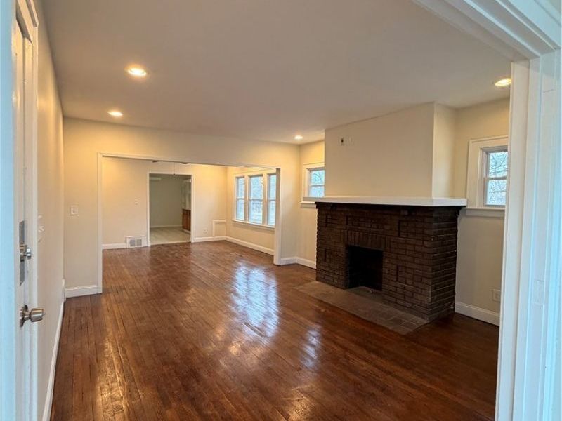 1333 E 142nd Street, East Cleveland, OH 44112 Photo 3