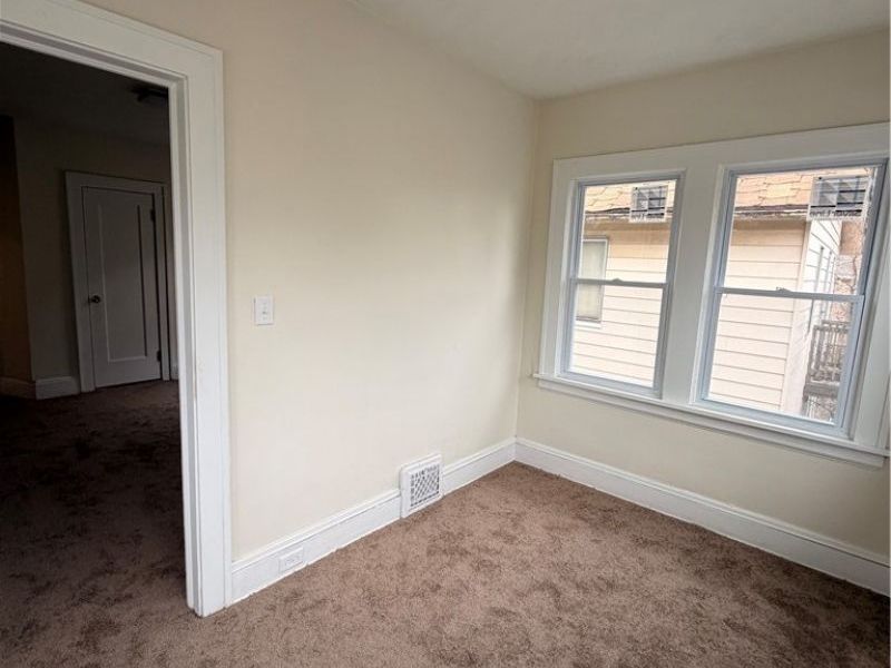 1333 E 142nd Street, East Cleveland, OH 44112 Photo 8