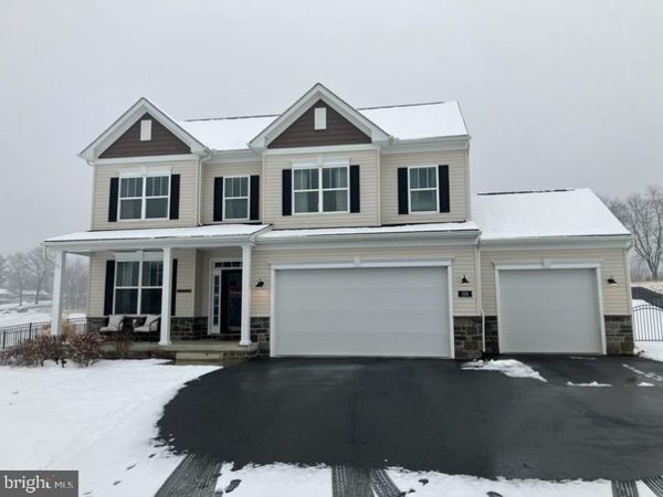 119 SUSSEX DRIVE , FALLING WATERS, WV 25419