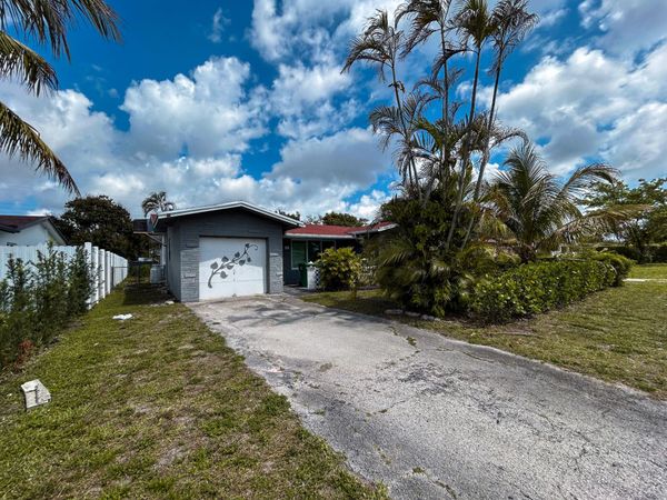 6117 SW 20th Court, Miramar, FL 33023