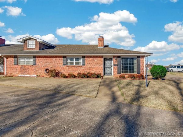 1401 SE SWAN Drive, Bartlesville, OK 74006