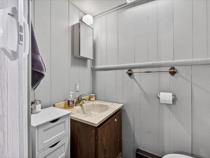 960 W Shore Boulevard, Put in Bay, OH 43456 Photo 19