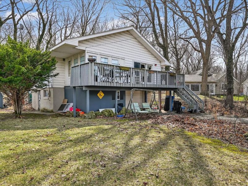 960 W Shore Boulevard, Put in Bay, OH 43456 Photo 2