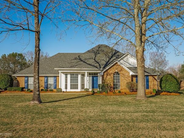 125 Crosscreek Drive, Bossier City, LA 71111