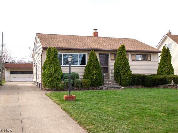 6448 Delores Boulevard, Brook Park, OH 44142