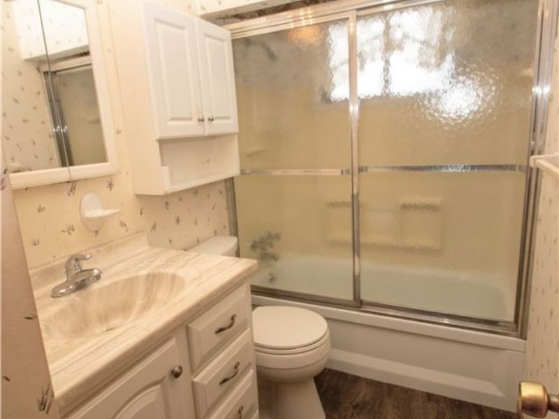 6448 Delores Boulevard, Brook Park, OH 44142 Photo 11