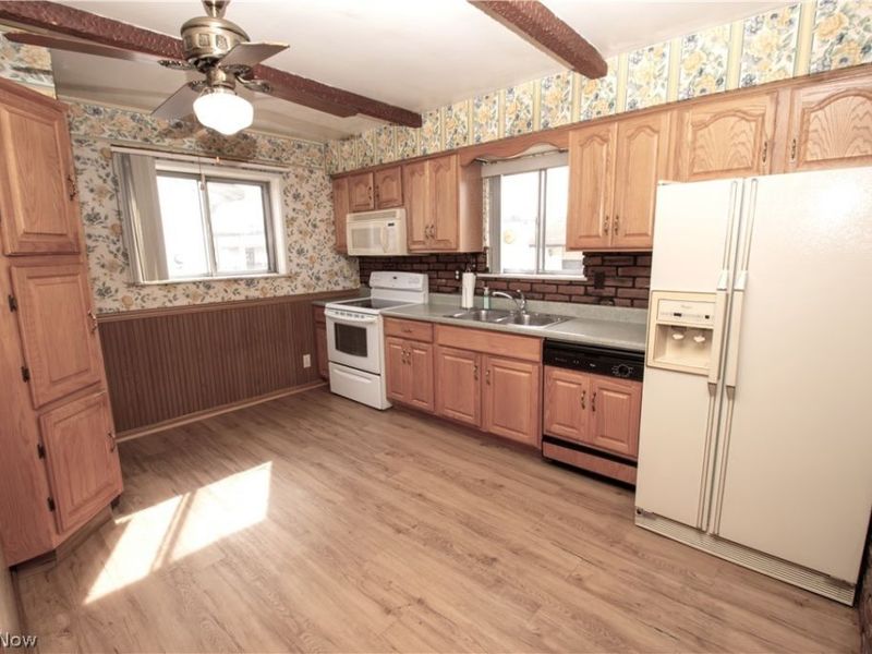 6448 Delores Boulevard, Brook Park, OH 44142 Photo 2