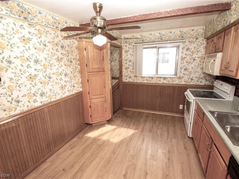 6448 Delores Boulevard, Brook Park, OH 44142 Photo 3