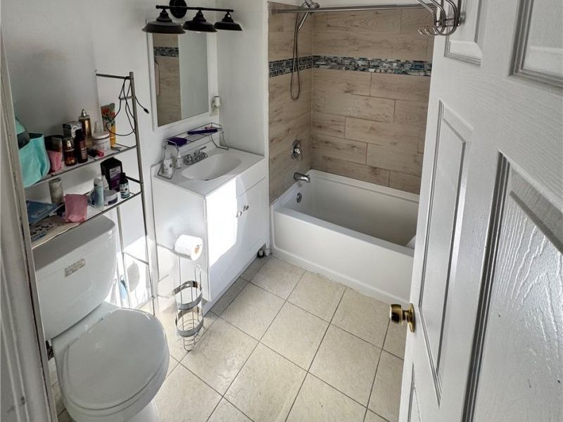 5696 Columbia Drive, Bedford Heights, OH 44146 Photo 11