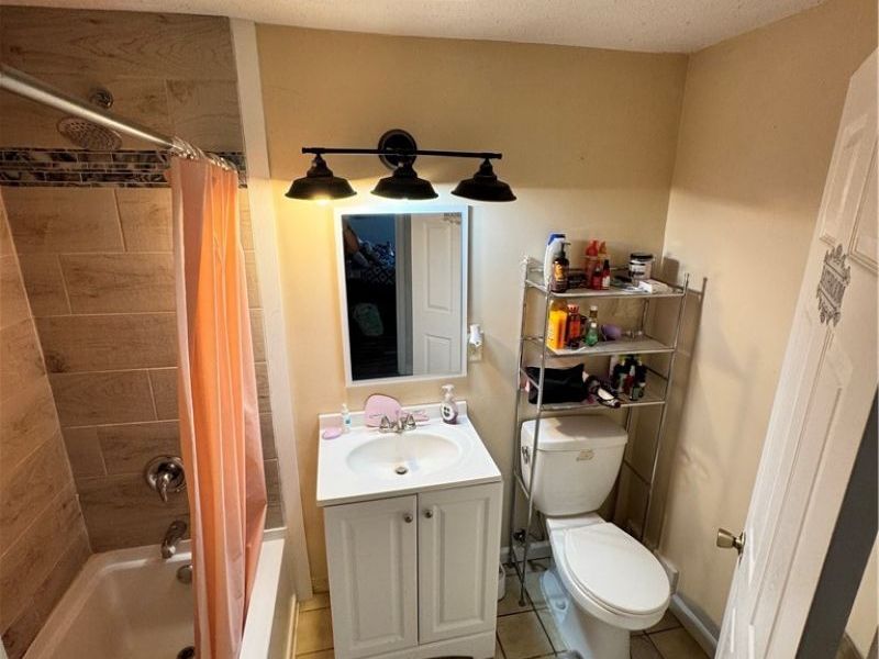 5696 Columbia Drive, Bedford Heights, OH 44146 Photo 9