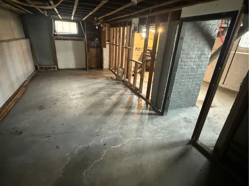 10428 Park Heights Road, Cleveland, OH 44104 Photo 12