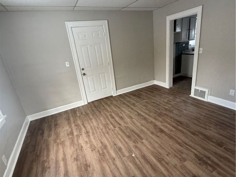 10428 Park Heights Road, Cleveland, OH 44104 Photo 2