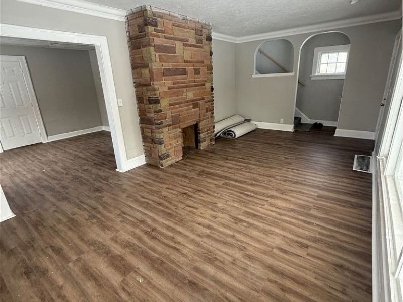 10428 Park Heights Road, Cleveland, OH 44104 Photo 4