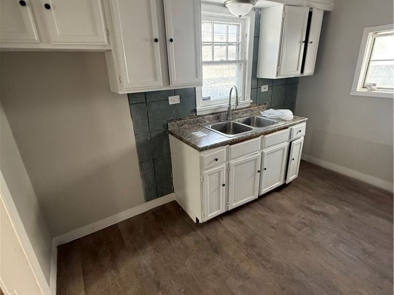 10428 Park Heights Road, Cleveland, OH 44104 Photo 6