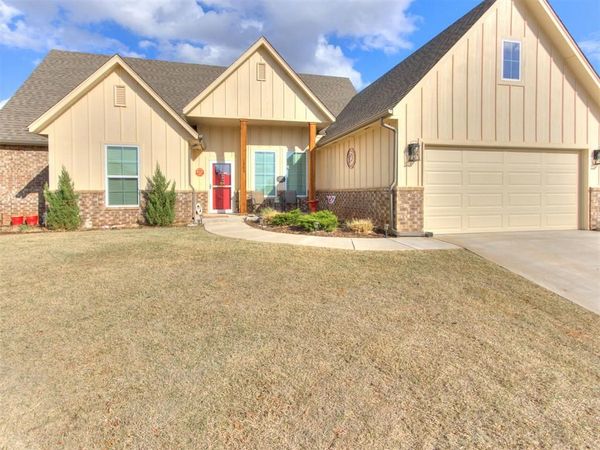 1305 Katelyn Court, Yukon, OK 73099