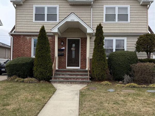 222 Colonial Avenue , Unit 1st Fl, Williston Park, NY 11596