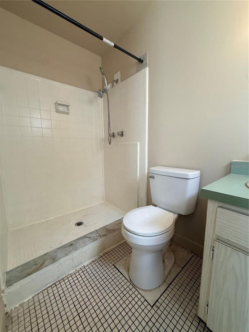 614 Larry Drive , Deland, FL 32724 Photo