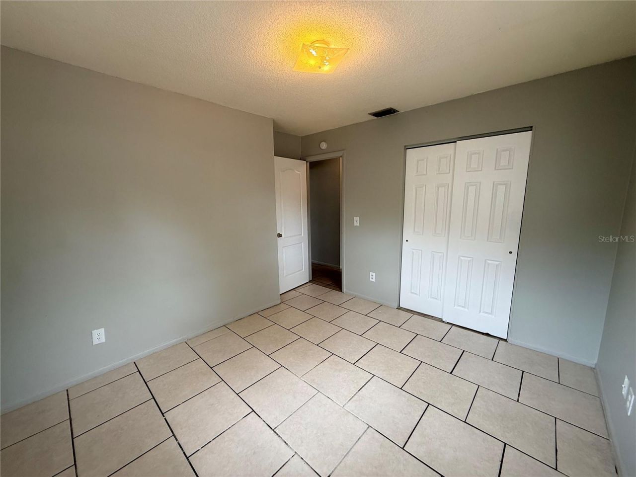 614 Larry Drive , Deland, FL 32724 Photo