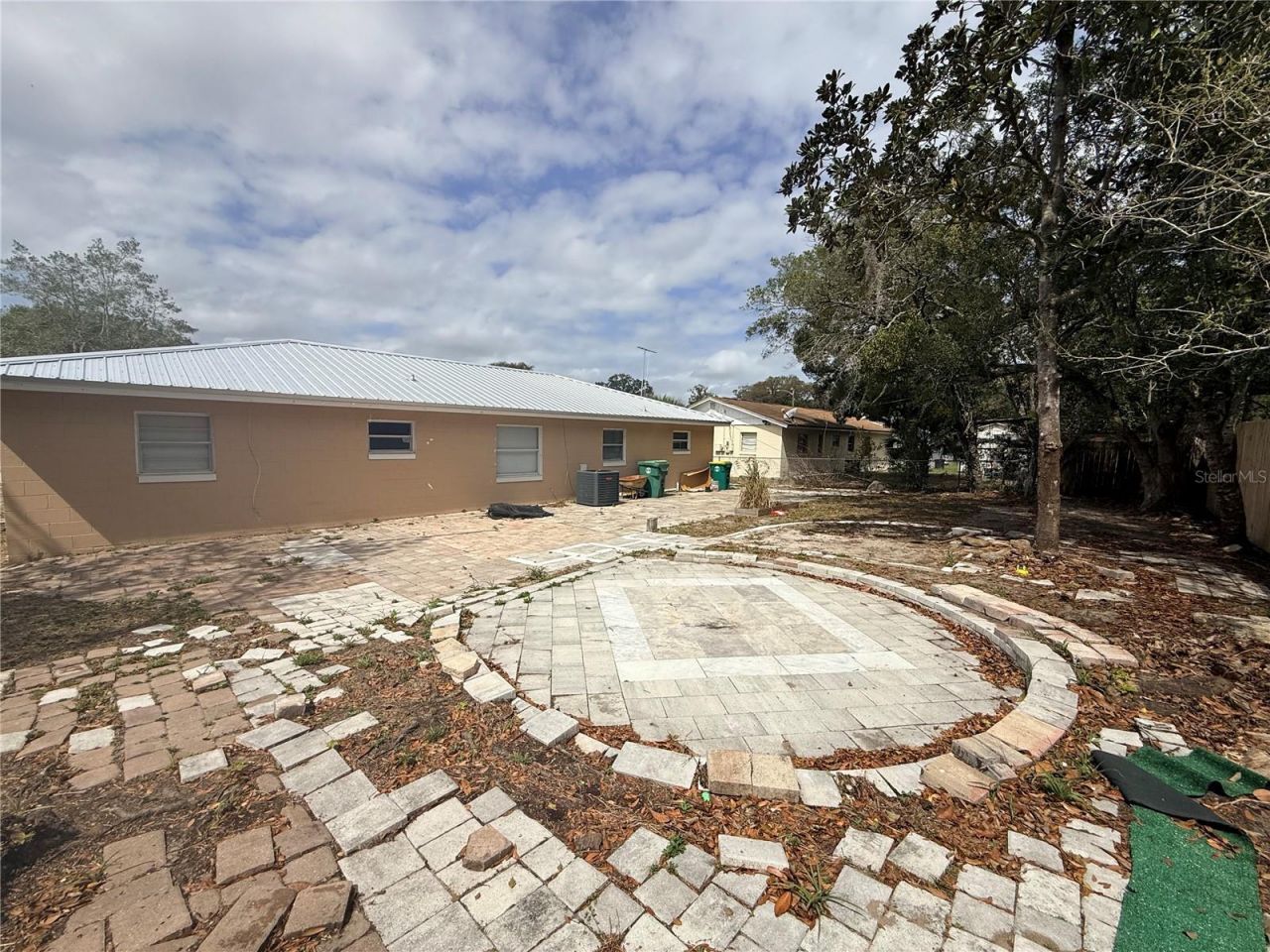 614 Larry Drive , Deland, FL 32724 Photo