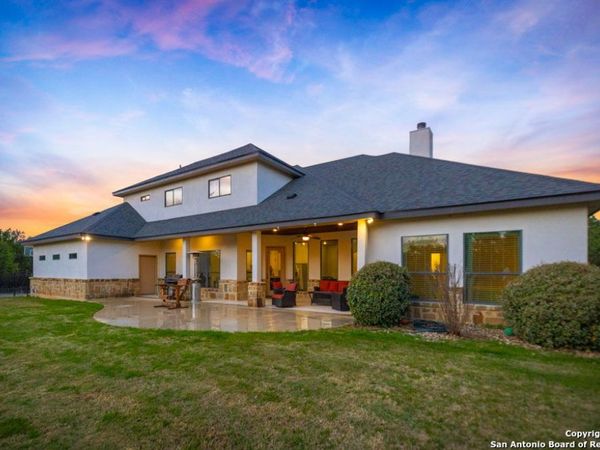 750 Cambridge, New Braunfels, TX 78132