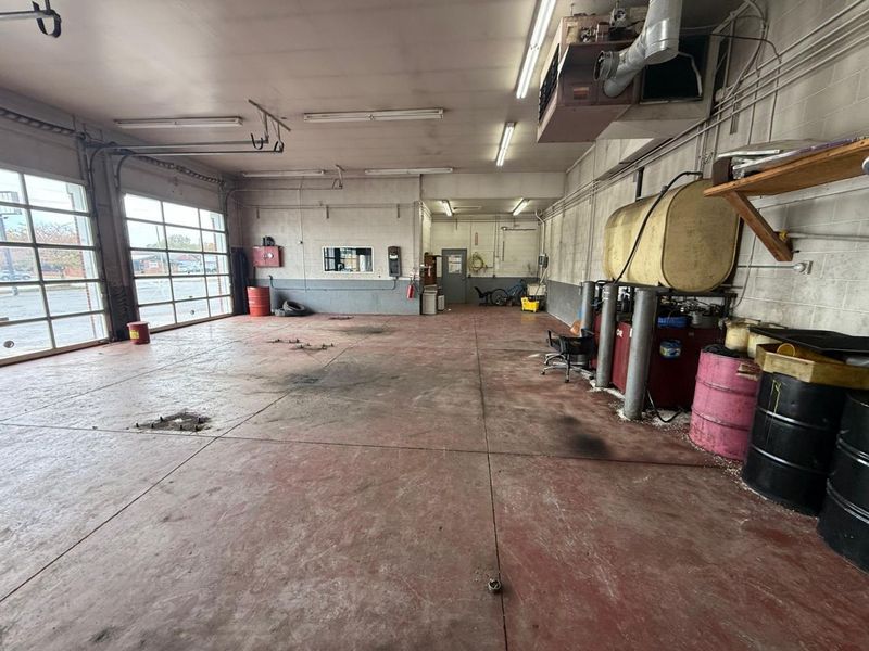 6050 E Livingston Avenue, Columbus, OH 43232 Photo 12