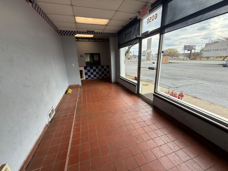 6050 E Livingston Avenue, Columbus, OH 43232 Photo 14