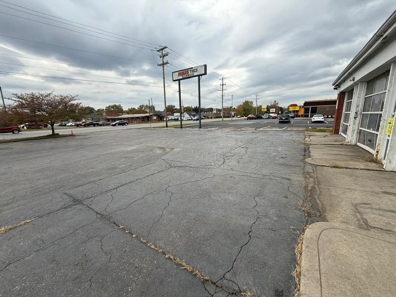 6050 E Livingston Avenue, Columbus, OH 43232 Photo 4