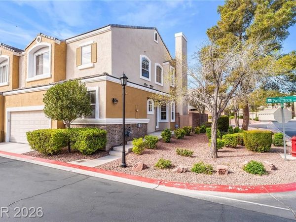 1001 Prestwick Street , Las Vegas, NV 89145