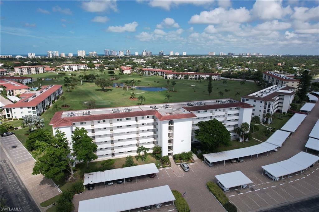 37 High Point Cir E, Unit 307, Naples, FL 34103 Photo