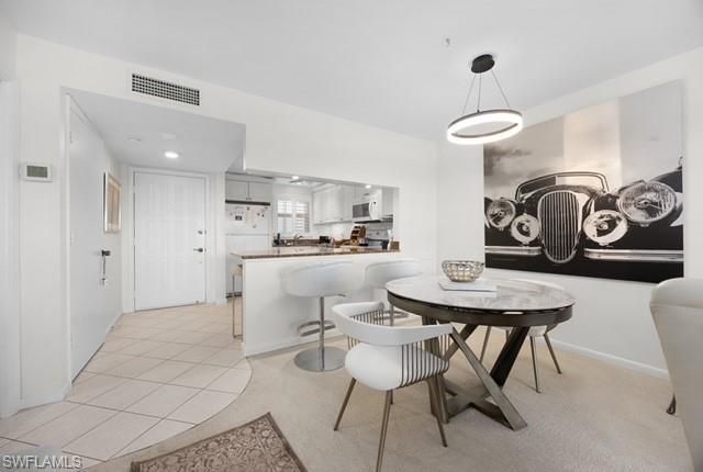 37 High Point Cir E, Unit 307, Naples, FL 34103 Photo