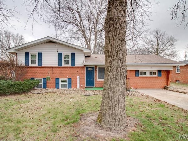 318 Albers Place , Bethalto, IL 62010