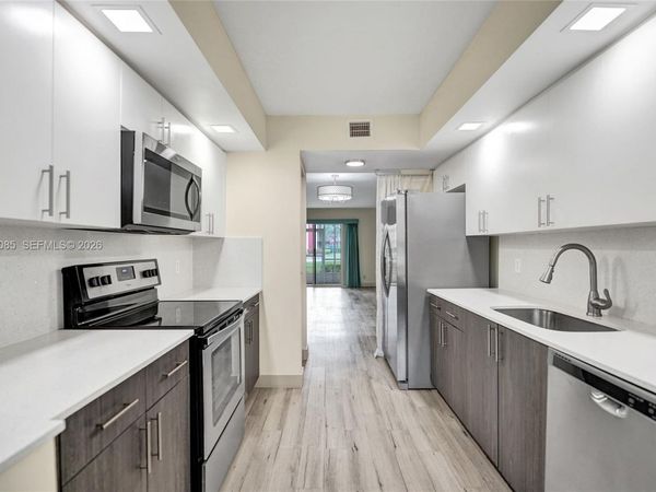 12750 SW 4th Ct , Unit 111J, Pembroke Pines, FL 33027