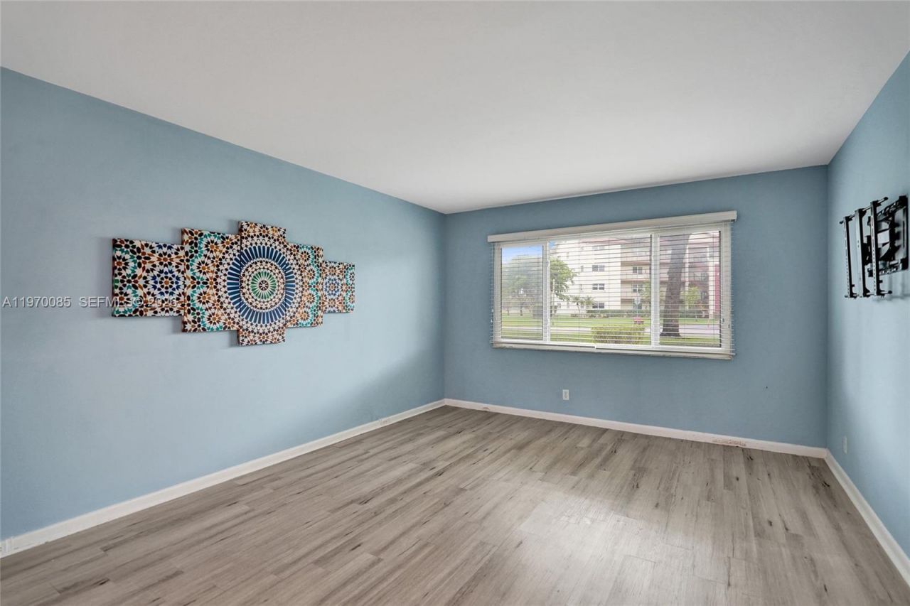 12750 SW 4th Ct, Unit 111J, Pembroke Pines, FL 33027 Photo