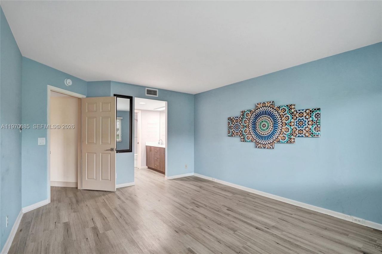 12750 SW 4th Ct, Unit 111J, Pembroke Pines, FL 33027 Photo