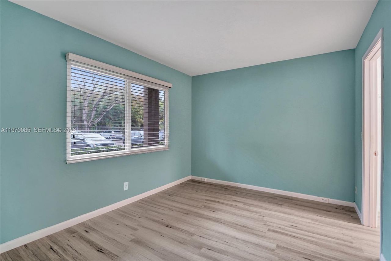 12750 SW 4th Ct, Unit 111J, Pembroke Pines, FL 33027 Photo