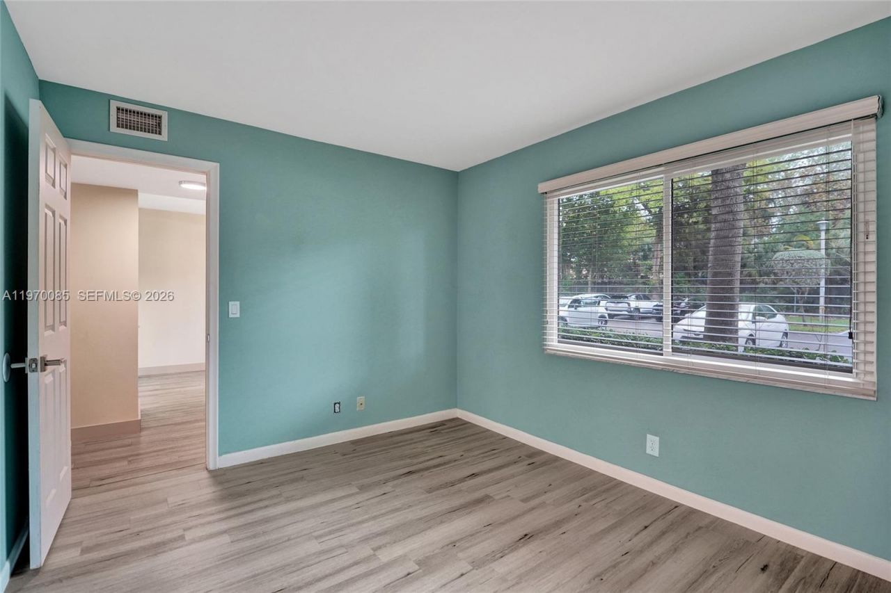 12750 SW 4th Ct, Unit 111J, Pembroke Pines, FL 33027 Photo