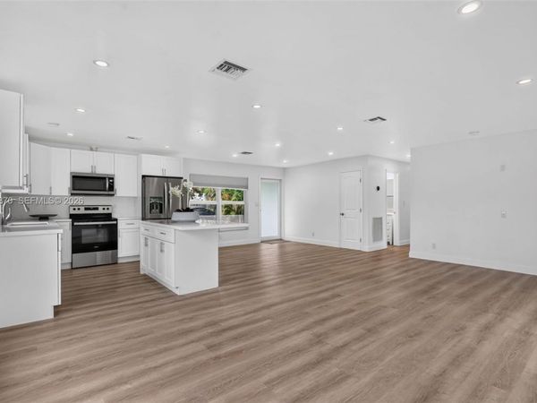 3042 Hayes St, Hollywood, FL 33021