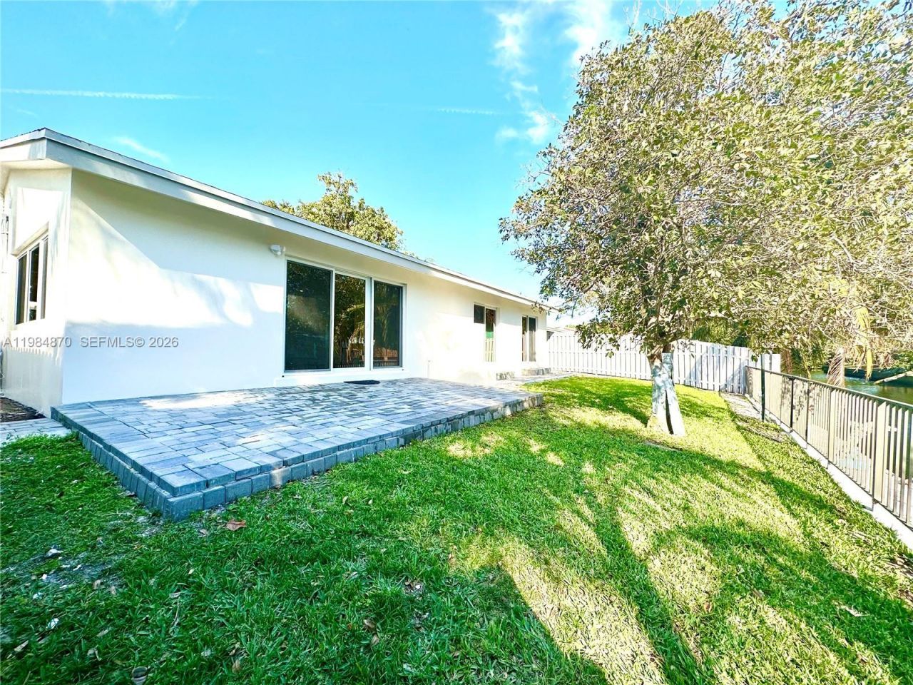 3042 Hayes St , Hollywood, FL 33021 Photo