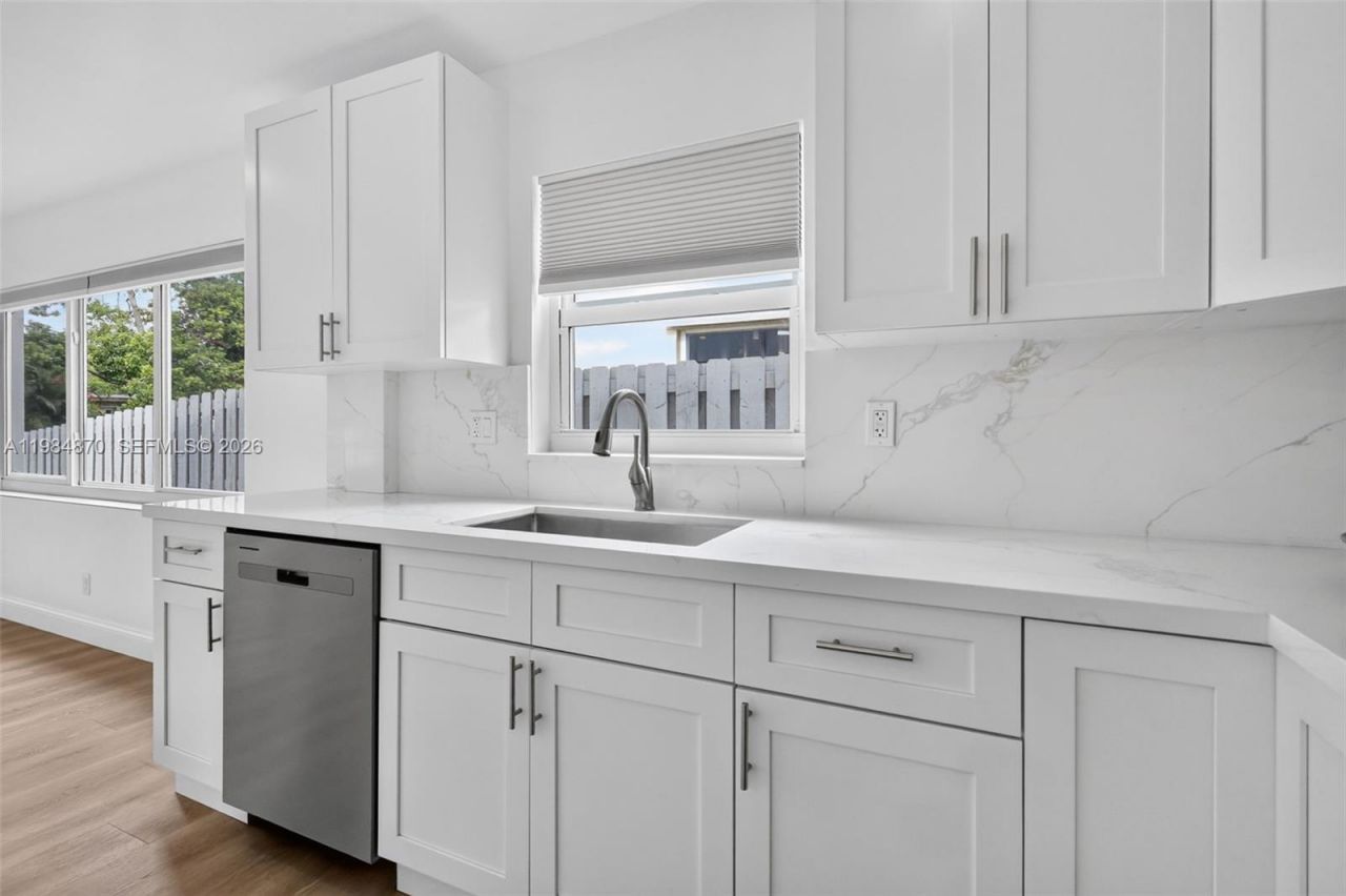3042 Hayes St, Hollywood, FL 33021 Photo