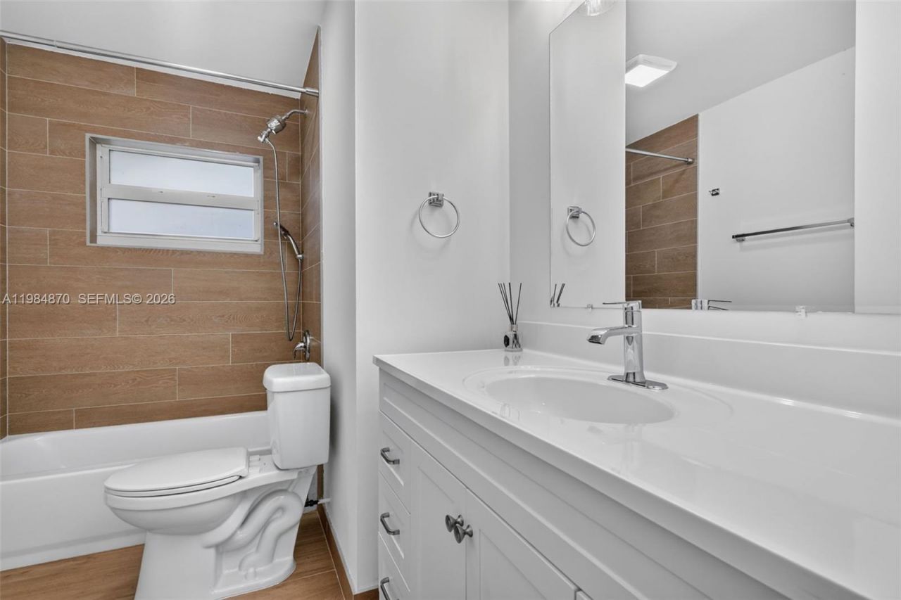 3042 Hayes St, Hollywood, FL 33021 Photo
