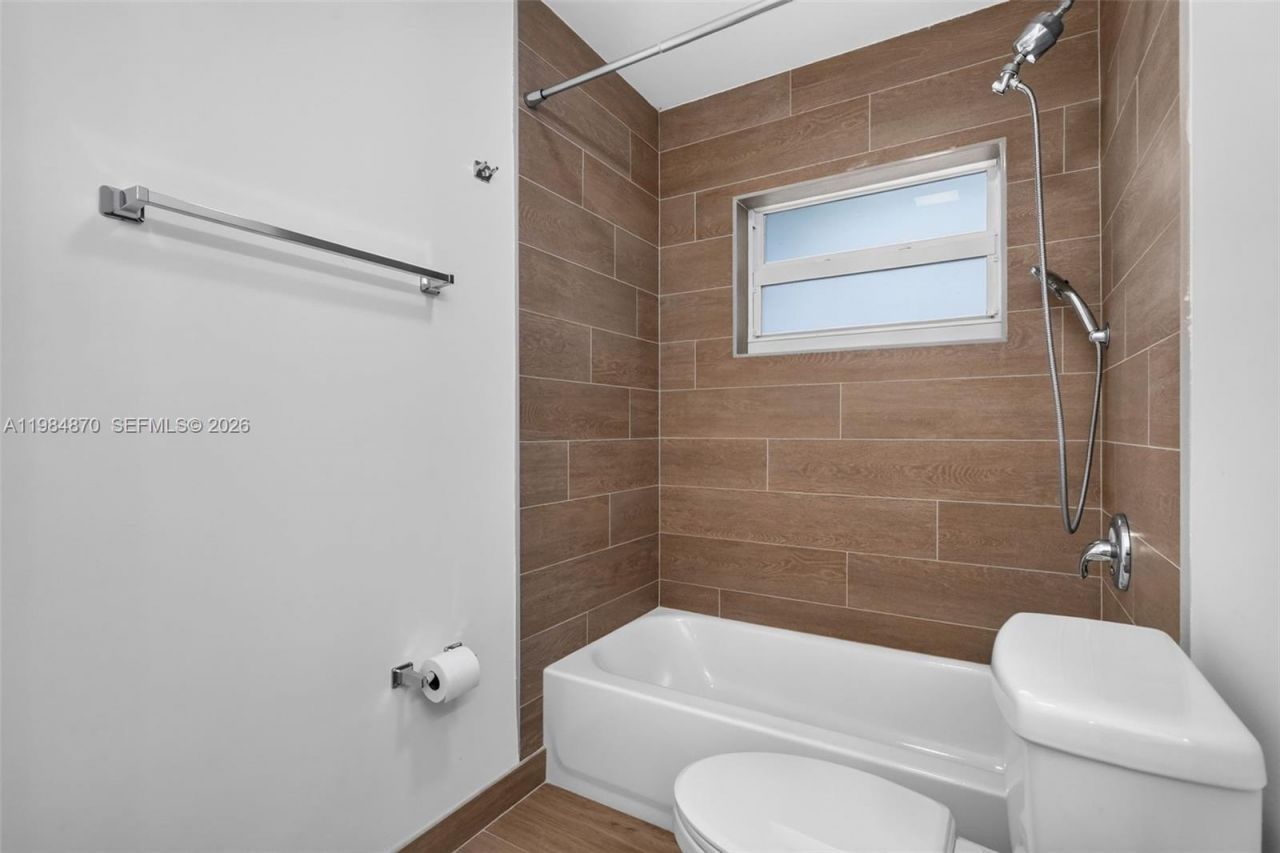 3042 Hayes St, Hollywood, FL 33021 Photo