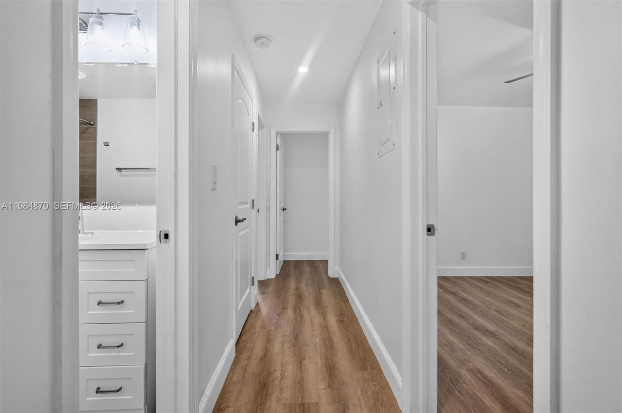 3042 Hayes St, Hollywood, FL 33021 Photo