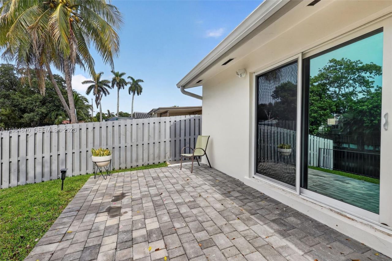 3042 Hayes St, Hollywood, FL 33021 Photo
