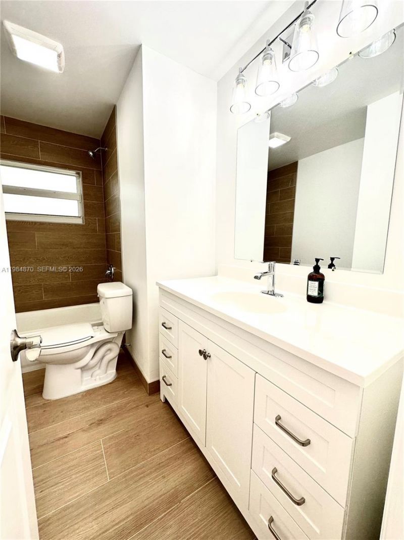 3042 Hayes St , Hollywood, FL 33021 Photo