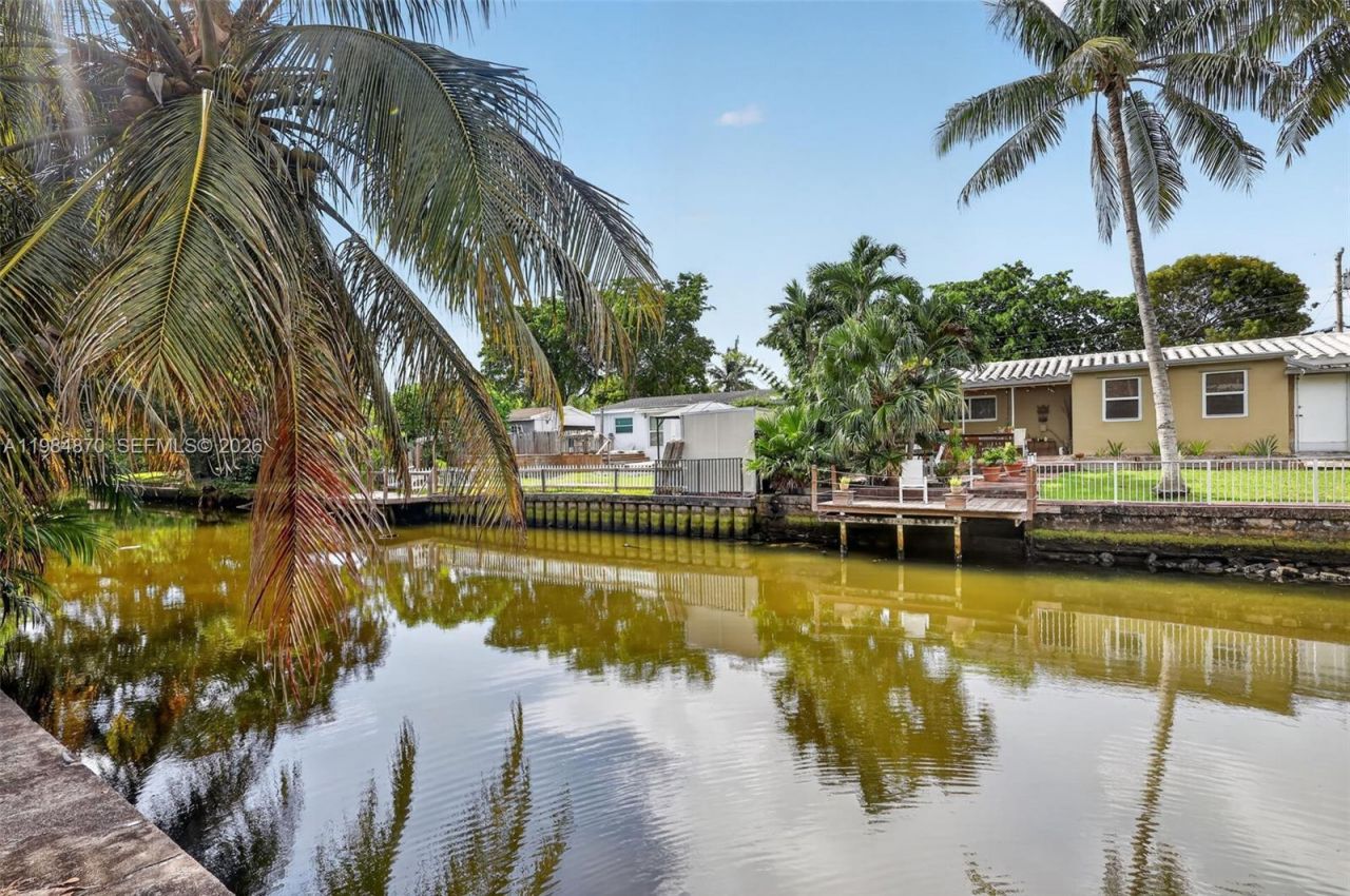 3042 Hayes St, Hollywood, FL 33021 Photo